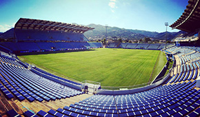 Stade Armand Cesari (Furiani) vu des tribunes
