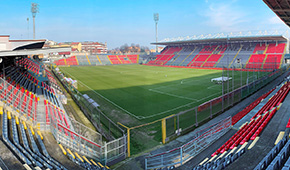 Stade Giovanni Zini vu des tribunes