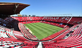 Stade Ramón Sánchez Pizjuán vu des tribunes